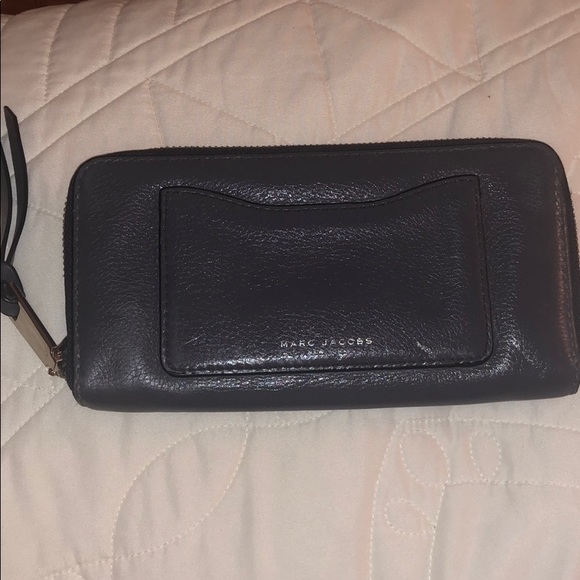 Marc Jacobs Handbags - Marc jacobs Wallet